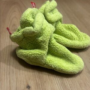 Zutano Cozy Lime Green Baby Booties